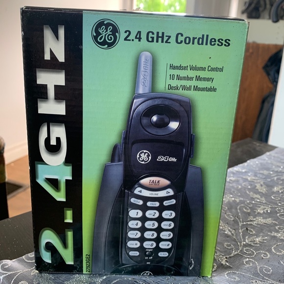 GE 2.4 ghz Black Cordless Phone TC27923GE2-B Like New - Picture 1 of 3
